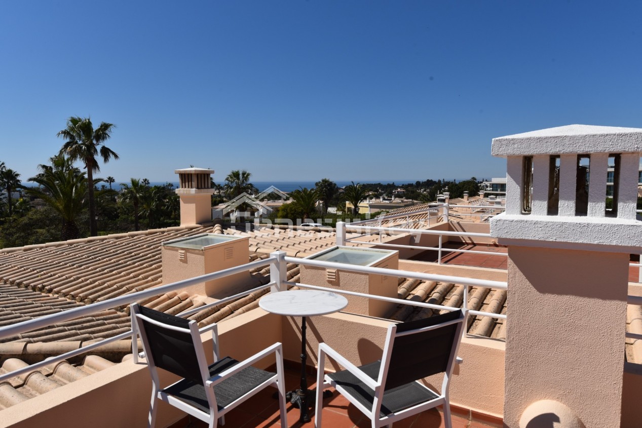 South facing 2-Bedroom Cluster Villa in Prestigious Clube Golfemar, Carvoeiro
